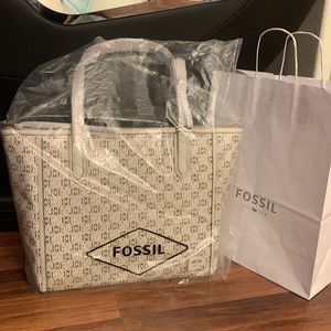 NWT FOSSIL SYDNEY TOTE